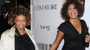 Cissy com a filha, Whitney Houston, em setembro de 2010 - Getty Images