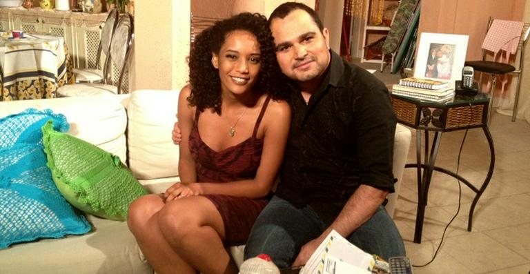 Taís Araújo e Luciano Camargo nos bastidores de 'Cheias de Charme' - Reprodução / Twitter