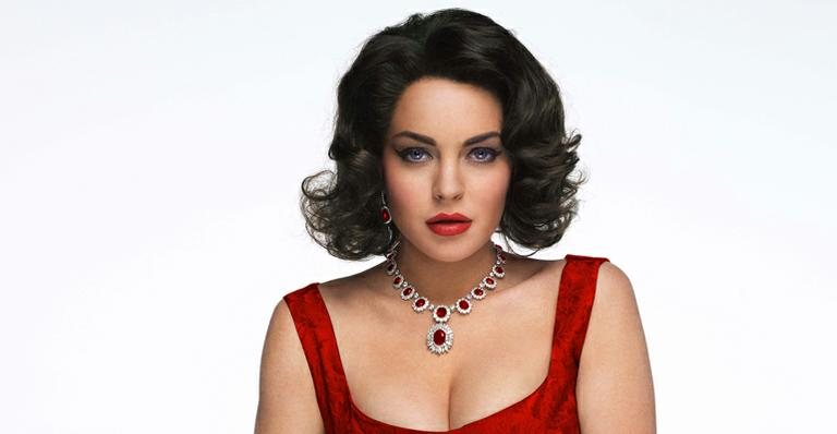 Lindsay Lohan no papel de Elizabeth Taylor - Splash News