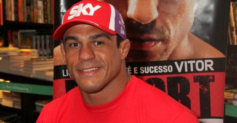 Vitor Belfort comenta luta de Anderson Silva e Chael Sonnen - Anderson Borde / AgNews