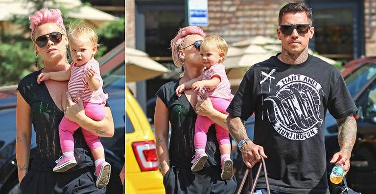 Pink e Carey Hart curtem pequena Willow Sage por Nova York, Estados Unidos - Grosby Group