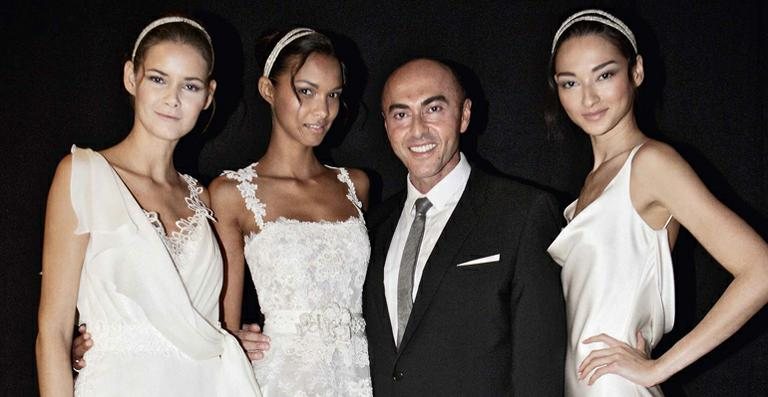 Em Barcelona - As modelos brasileiras Flávia Oliveira, Laís Ribeiro e Bruna Tenório vestem as criações do estilista Manuel Mota - Divulgação