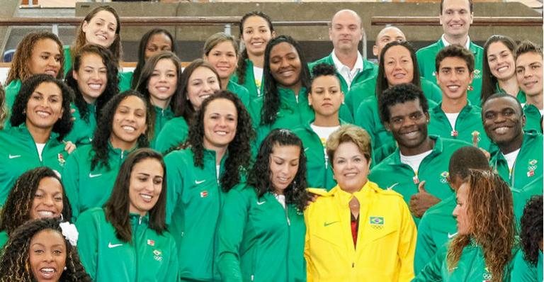 Dilma Rousseff com atletas da delegação brasileira em Londres - Roberto Stuckert Filho/ Presidência da Republica