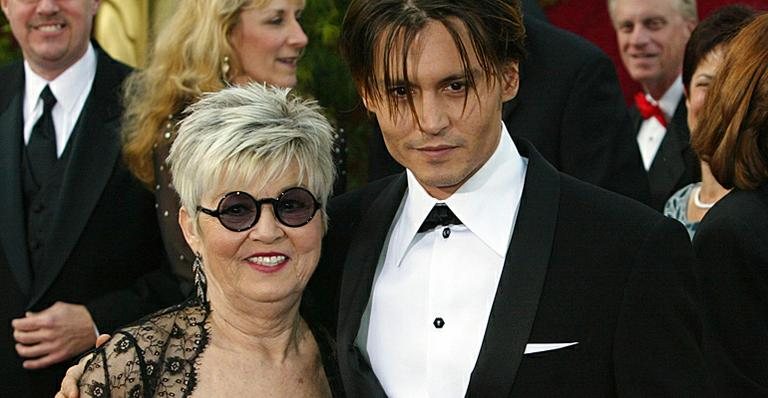 Betty Sue Palmer e Johnny Depp - Getty Images