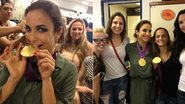 Ivete Sangalo com Nathália Rodrigues, Mariana, Fabi e Sheilla - Reprodução / Twitter