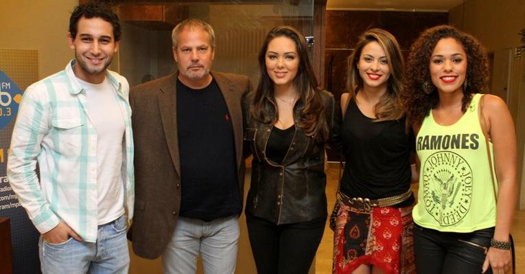 Rafael Almeida, Jayme Monjardim, Tânia Mara, Alinne Rosa e Roberta Almeida - Raphael Mesquita/ Foto Rio News