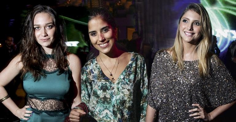 As belas atrizes Maria Pinna, Camilla Camargo e Tammy Di Calafiori prestigiam a sétima edição do Winter Festival, em Gramado, na serra gaúcha. - -