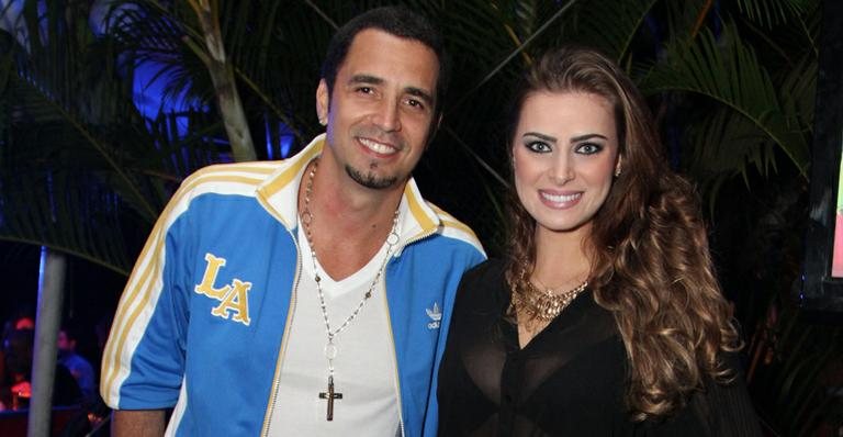 Latino e Rayanne Morais - Anderson Borde / AgNews