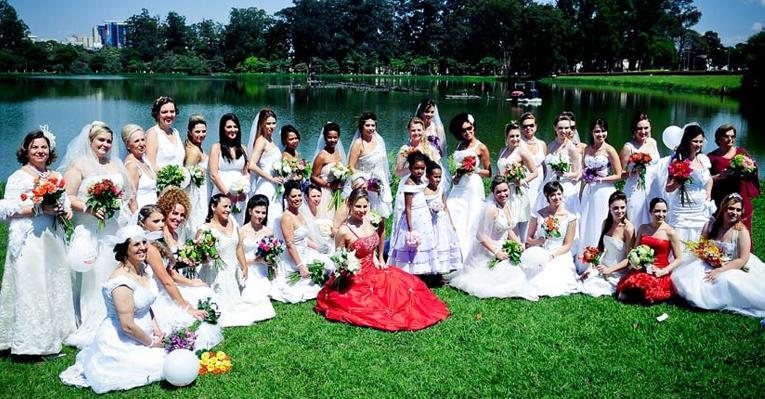 Noivas à beira do lago do Parque do Ibirapuera na primeira edição da Brides Parade - Divulgação