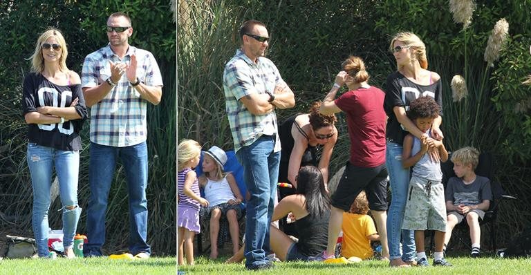 Heidi Klum leva o namorado, Martin Kristen, para acompanhar jogo de futebol de um de seus filhos, em Los Angeles - The Grosby Group