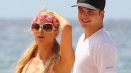 Paris Hilton e River Viiperi - The Grosby Group