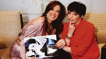 Em SP, Claudia Raia se encontra com a diva Liza Minnelli e ganha mimo da estrela. - Manuela Scarpa