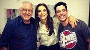 Ivete Sangalo parabeniza Antonio Fagundes e Bruno no camarim da peça 'Vermelho' - Reprodução/Twitter