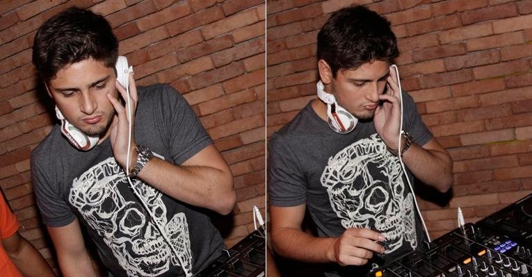 Daniel Rocha ataca de DJ em festa no Rio - Philippe Lima / AgNews