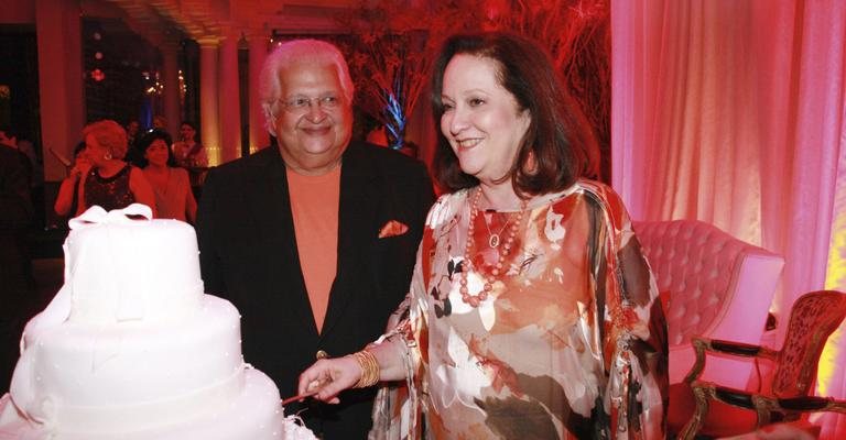 Sem monotonia, eles celebram 35 anos de casamento - Marcelo Borgongino