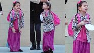 Suri Cruise faz caras engraçadas em volta de escola, nos Estados Unidos - The Grosby Group