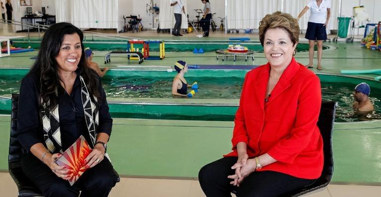 Regina Casé e Dilma Rousseff - TV Globo / Roberto Stuckert Filho