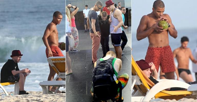 Rocco e Brahim Zaibat, filho e namorado de Madonna, na praia de Ipanema e no Cristo Redentor - Gabriel Reis / AgNews; Roberto Cristino / Foto Rio News