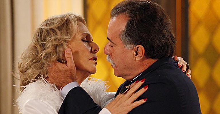 Charlô (Irene Ravache) e Otávio (Tony Ramos) - TV GLOBO / Guerra dos Sexos