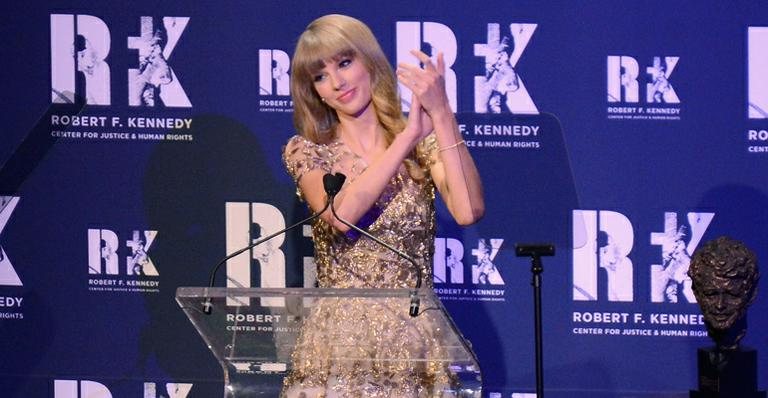 Taylor Swift recebe prêmio da família Kennedy, em Nova York - Getty Images