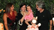 Mariana Belém com os pais, Fafá de Belém e Raul Mascarenhas, e a filha, Laura - Manuela Scarpa / Foto Rio News