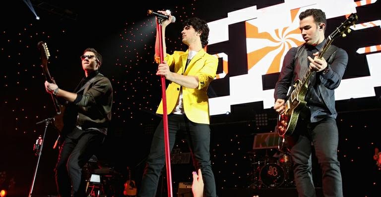 Nick, Joe e Kevin, do grupo Jonas Brothers - Getty Images