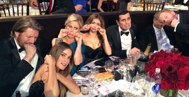 Elenco de 'Modern Family' no Globo de Ouro 2013 - Reprodução