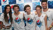 Bruna Marquezine, Fernando Roncato, Miguel Roncato, Laura Neiva e Felipe Solari - Uran Rodrigues