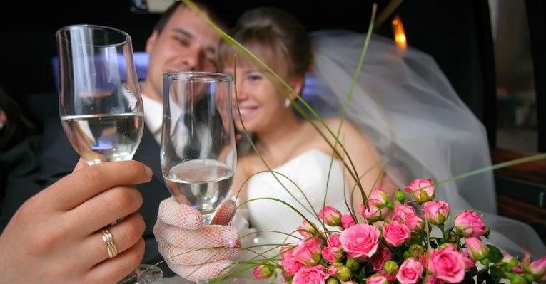 Veja dicas de profissionais para ter um casamento mais intimista - Shutterstock