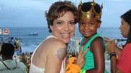 Astrid e seu filho Gabriel caem na folia - Wesley Costa / AgNews