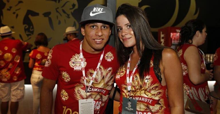 Wellington Nem e Bárbara Kretzer - Gabriel Chiarastelli