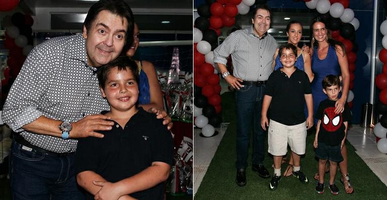 Faustão com o filho João Guilherme e com a família - Manuela Scarpa / Foto Rio News