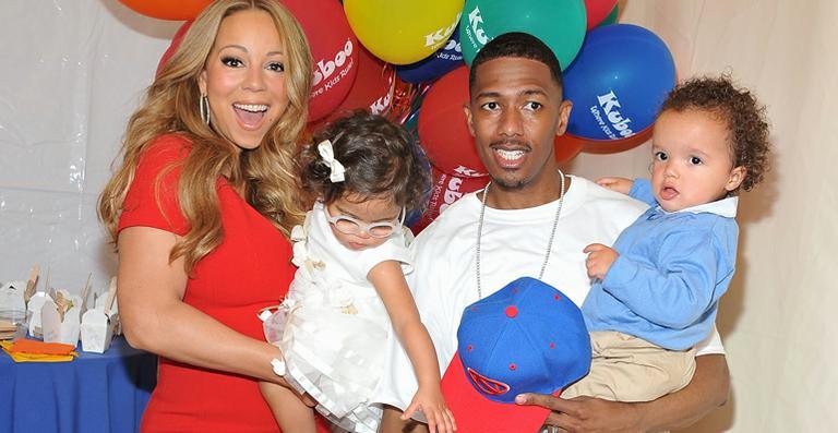 Mariah Carey e Nick Cannon com os filhos gêmeos, Monroe e Moroccan - Getty Images