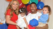 Mariah Carey e Nick Cannon com os filhos gêmeos, Monroe e Moroccan - Getty Images