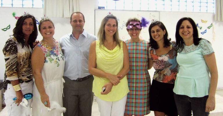 Nava Politi, Iza Mansur, Beto Barsilay, Cynthia Kalili, Ana Tereza Bouqvir, Helena Nasser e Patricia Douer comemoram o Purim, em SP. - -