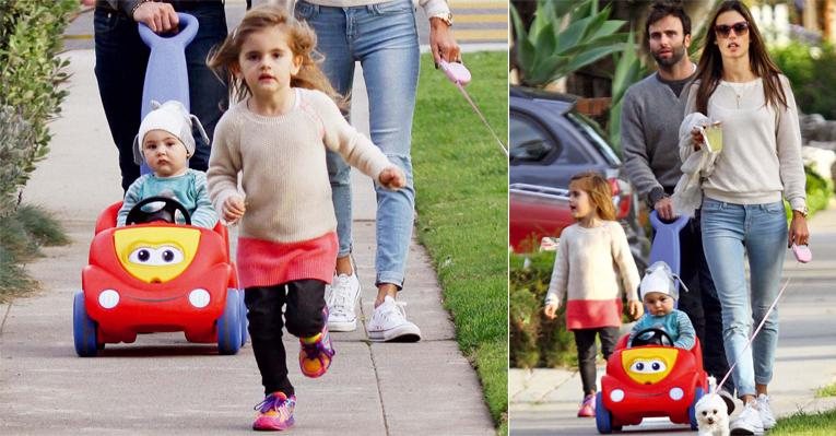 Mãezona, a top model gaúcha faz passeio matinal com os filhos, o marido e a mascote em Los Angeles,
onde vive. No detalhe, Anja, a primogênita de Alê. - -