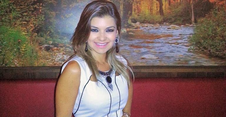 Amanda Françozo janta em bistrô francês em SP com... - -