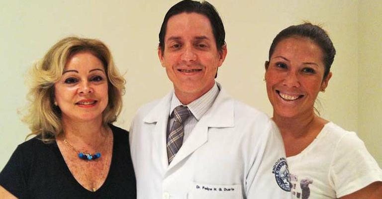 O endocrinologista Felipe Henning Gaia recebe Kátia Jannini e Alessandra Roldan. - -