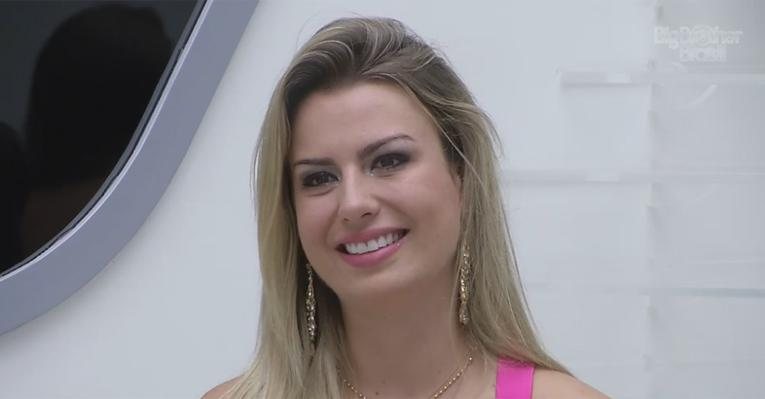 Fernanda - Reprodução/TV Globo