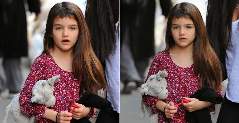 Suri Cruise adota franjinha em seu novo visual - The Grosby Group