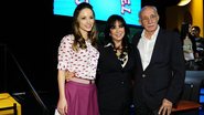 O diretor-geral de Carrossel, Reynaldo Boury, com a 'professora Helena', Rosanne Mulholland, e a autora, Íris Abravanel - Samuel Chaves/S4 Photopress