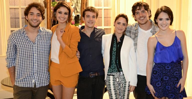 Humberto Carrão, Sophie Charlotte, Jayme Matarazzo, Fernanda Vasconcellos, Marco Pigossi e Isabelle Drummond - TV Globo