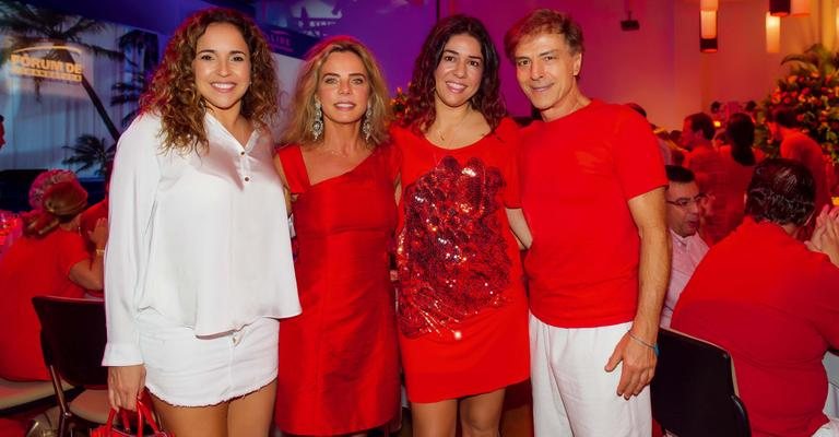 Na Ilha de Comandatuba, Daniela, Bruna, Malu e Riccelli conferem evento que debate Olimpíada e Copa no Brasil. - Martin Gurfein