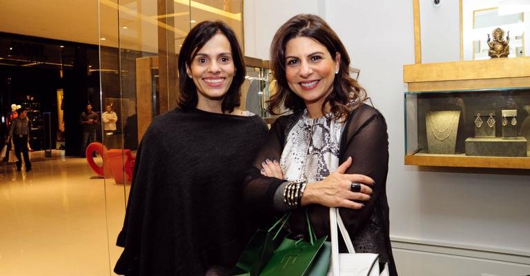 As elegantes Stella Junqueira e Carol Civita apoiam festa em prol do projeto Boa Visão Boa Educação, da Fundação Oftalmológica Dr. Rubem Cunha, em São Paulo. - -