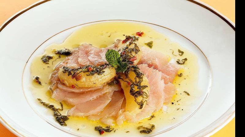 Carpaccio de bacalhau ao pignolli - André Ctenas