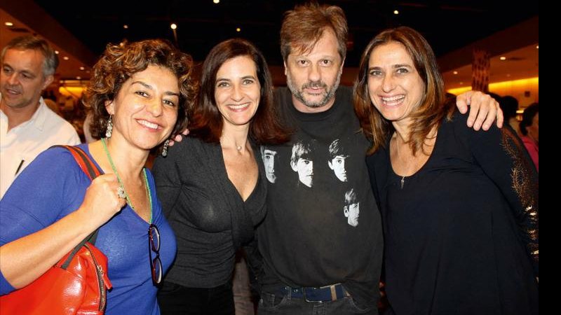 Patricia Gasppar, Ilana Kaplan, Henrique Stroeter e Carla Candiotto - -