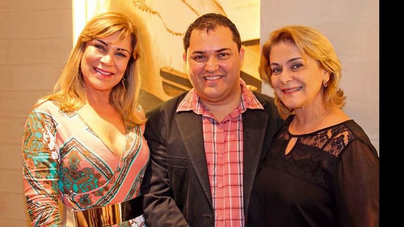 Fausi Humberto, Vera Meneguelli e Cléria Pimenta. - -