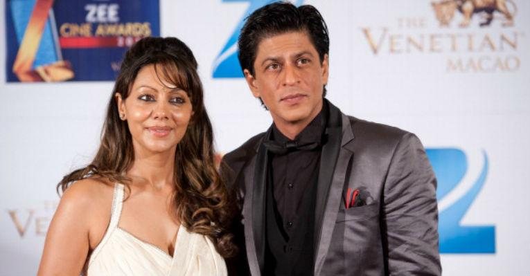 Gauri e Shah Rukh Khan são investigados pela policia indiana porque teriam descoberto o sexo de seu bebê - Getty Images