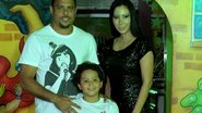 Ronaldo com Alex e Michele Umezu - Anderson Borde / AgNews