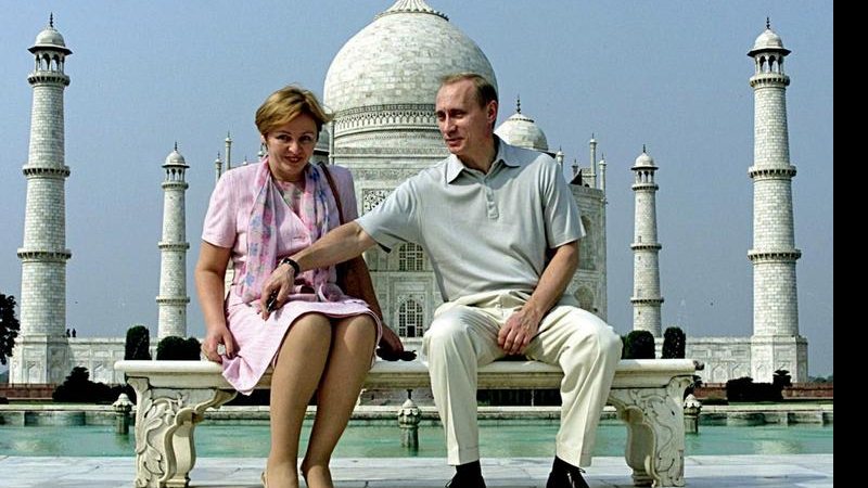 Vladimir Putin e Lyudmila em frente ao Taj Mahal. - Reuters/Pawel Kopczynski/Files